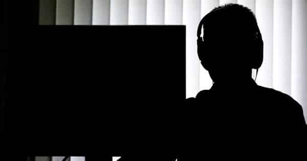 Computer shadow