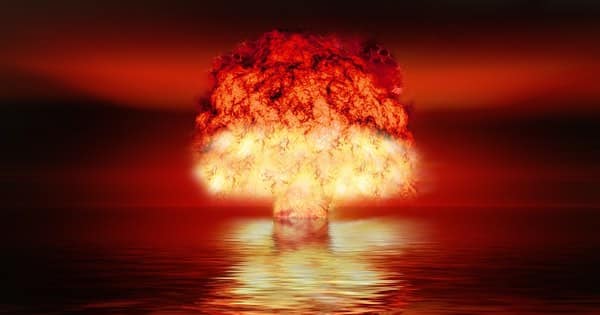 Fighting cyber attacks with nuclear weapons